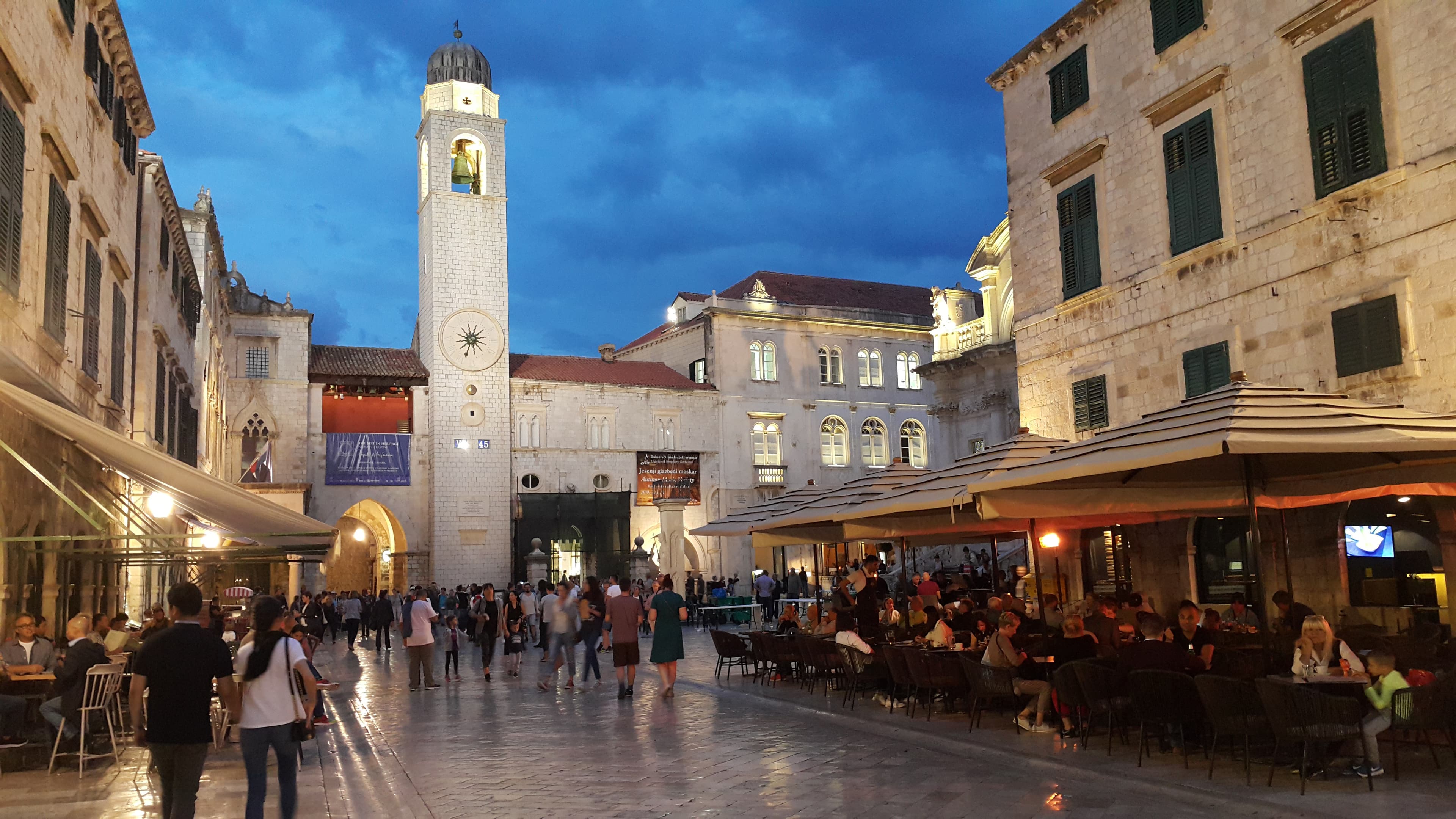 HRDBV - Dubrovnik - Nightlife.jpg