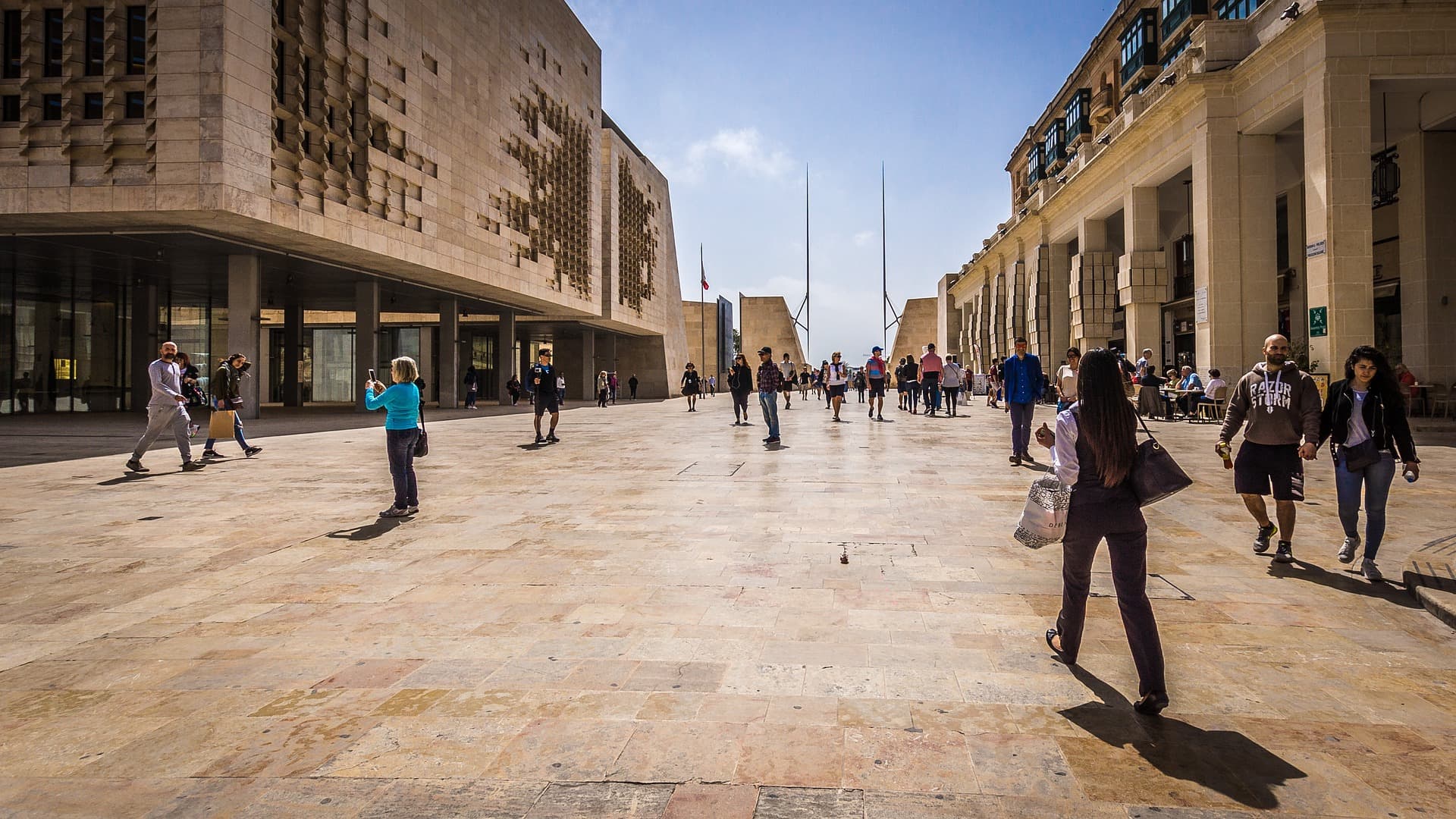 Valletta, Shopping District