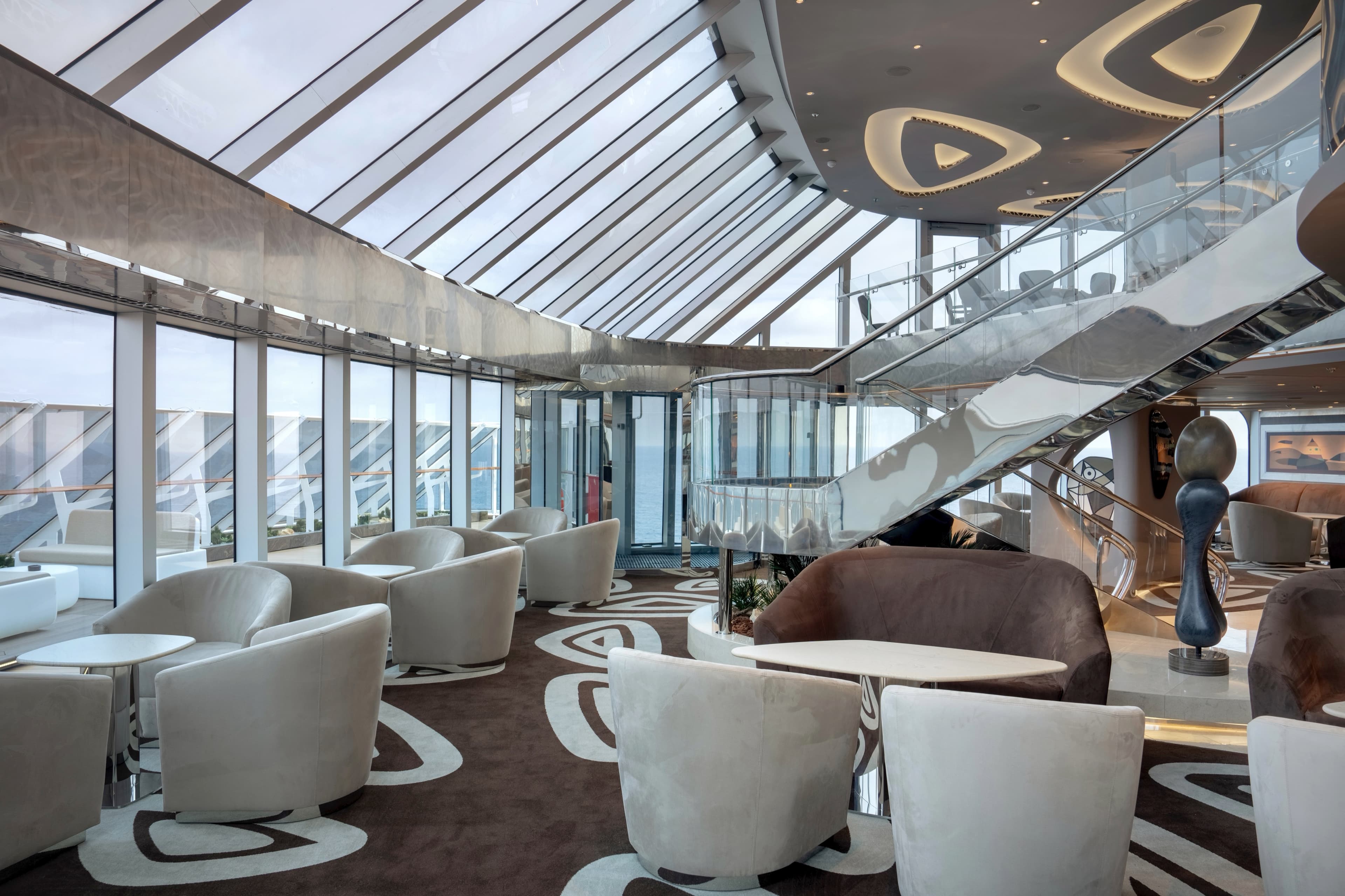 Top Sail Lounge