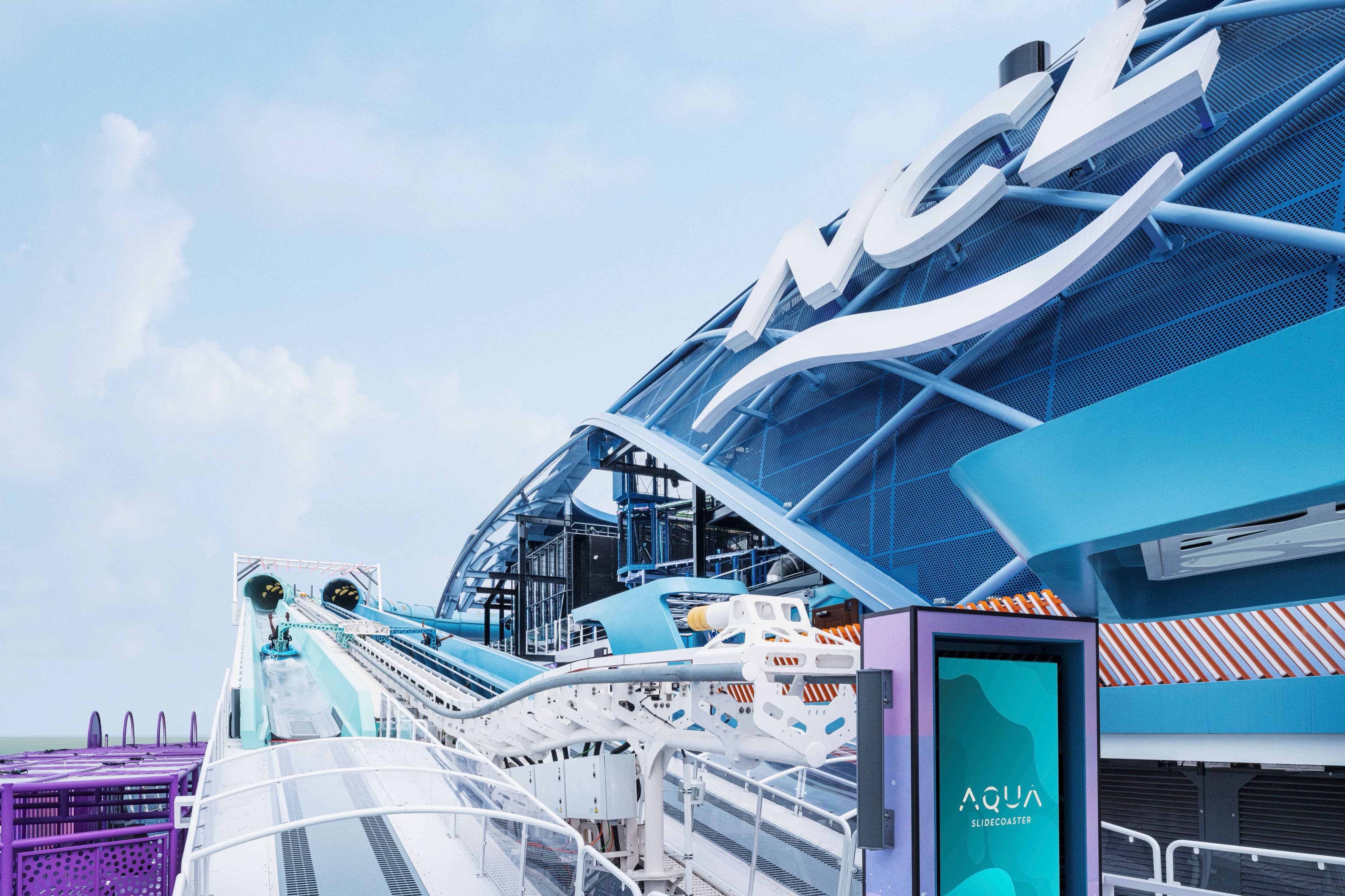 Aqua Slidecoaster