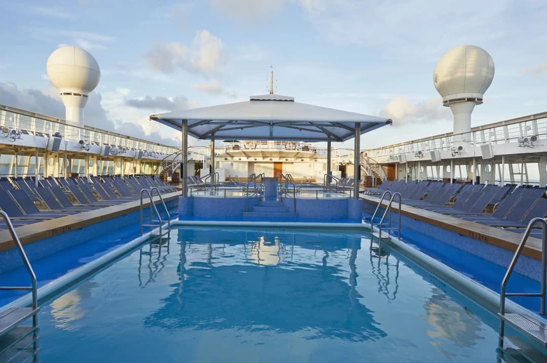 The Oasis Pool