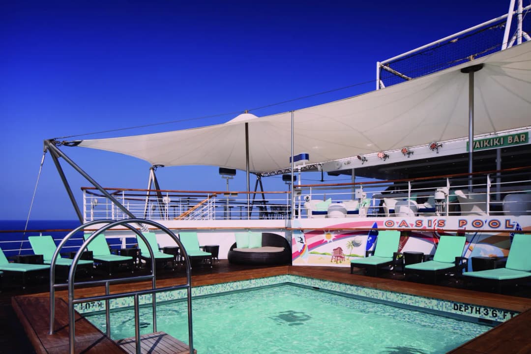 Oasis Pool